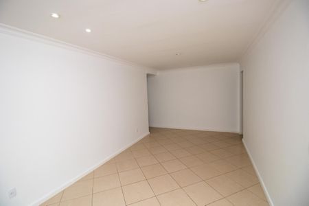 Sala de apartamento para alugar com 3 quartos, 101m² em Recreio dos Bandeirantes, Rio de Janeiro