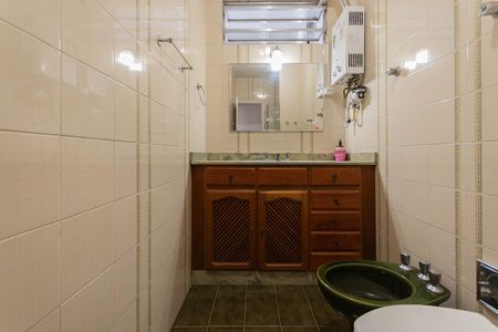 Apartamento à venda com 82m², 2 quartos e sem vagaBanheiro