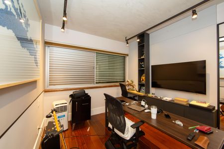 Apartamento à venda com 200m², 3 quartos e 3 vagasQUARTO2