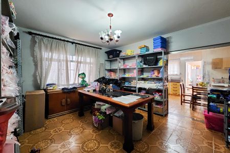 Casa à venda com 238m², 3 quartos e 2 vagas Casa à venda com 238m², 3 quartos e 2 vagasCopa