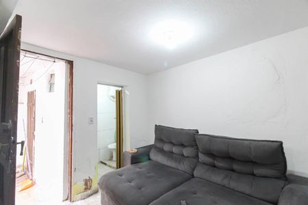 Casa para alugar com 55m², 1 quarto e sem vaga Casa para alugar com 55m², 1 quarto e sem vagaSala