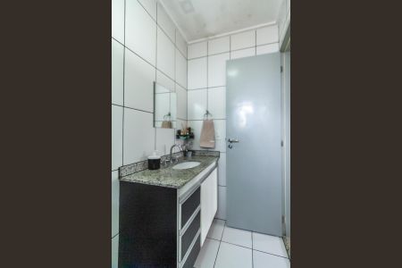 Apartamento à venda com 82m², 2 quartos e 1 vagaBanheiro Social