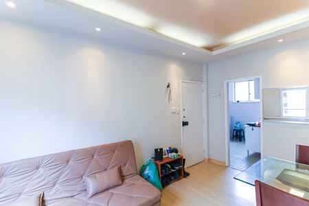 Apartamento à venda com 70m², 3 quartos e sem vagaSala