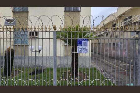 Apartamento à venda com 70m², 3 quartos e sem vagaFachada do Prédio com placa