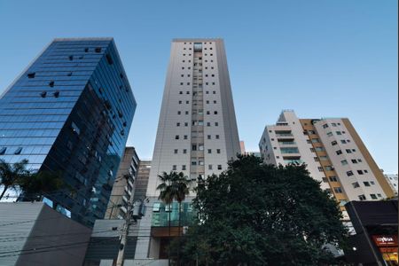 Apartamento à venda com 74m², 3 quartos e 2 vagasFachada 