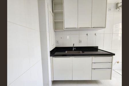 Apartamento à venda com 74m², 3 quartos e 2 vagasCozinha 