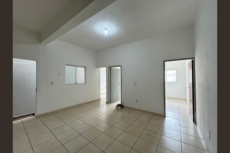 Sala de casa para alugar com 2 quartos, 60m² em Jardim Maristela, São Paulo