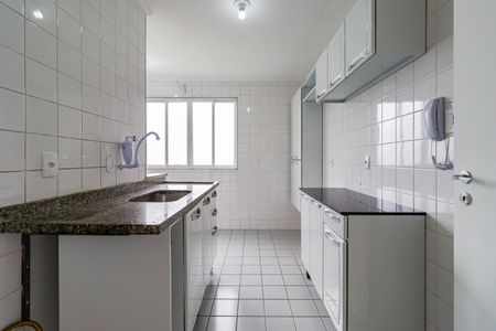 Apartamento à venda com 57m², 2 quartos e 1 vaga Apartamento à venda com 57m², 2 quartos e 1 vagaCozinha