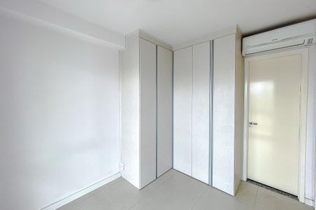 Studio à venda com 34m², 1 quarto e 1 vaga Studio à venda com 34m², 1 quarto e 1 vagaSuite