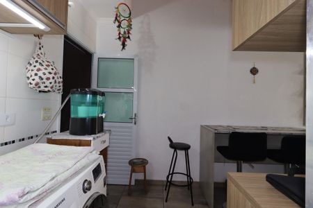 Apartamento à venda com 80m², 2 quartos e 1 vagaÁrea de Serviço