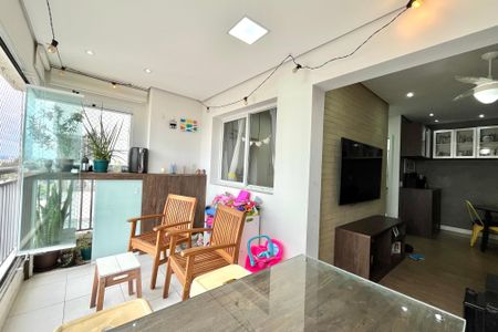 Apartamento à venda com 64m², 2 quartos e 1 vagaVaranda 