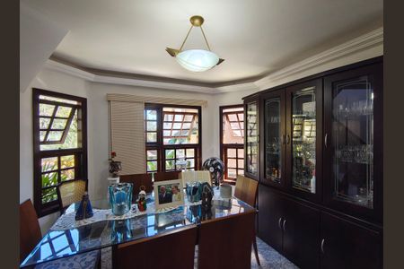 Casa de condomínio para alugar com 440m², 3 quartos e sem vagaSala