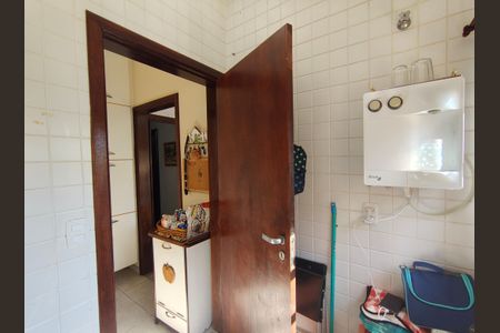 Casa de condomínio para alugar com 440m², 3 quartos e sem vagaArea de serviço 