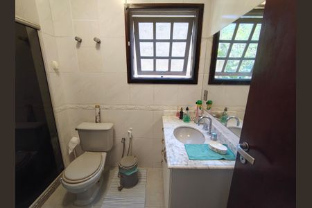 Casa de condomínio para alugar com 440m², 3 quartos e sem vagaBanheiro