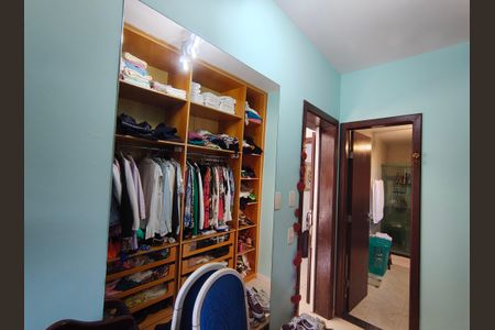 Casa de condomínio para alugar com 440m², 3 quartos e sem vagaCloset da suíte