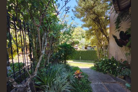 Casa de condomínio para alugar com 440m², 3 quartos e sem vagaQuintal 