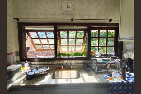 Casa de condomínio para alugar com 440m², 3 quartos e sem vagaCozinha 