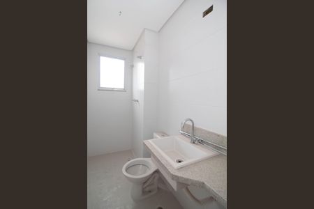 Apartamento à venda com 66m², 2 quartos e 1 vaga Apartamento à venda com 66m², 2 quartos e 1 vagaBanheiro da Suíte