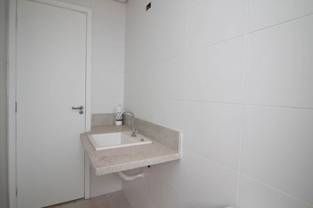 Apartamento à venda com 66m², 2 quartos e 1 vaga Apartamento à venda com 66m², 2 quartos e 1 vagaBanheiro Social