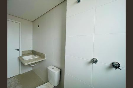 Apartamento à venda com 66m², 2 quartos e 1 vaga Apartamento à venda com 66m², 2 quartos e 1 vagaBanheiro 2
