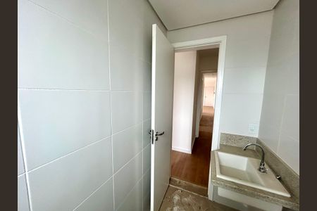 Apartamento à venda com 66m², 2 quartos e 1 vaga Apartamento à venda com 66m², 2 quartos e 1 vagaBanheiro da Suíte