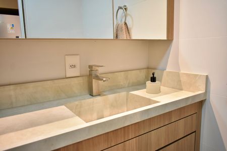 Studio para alugar com 28m², 0 quarto e sem vaga Studio para alugar com 28m², 0 quarto e sem vagaBanheiro Social