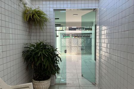 Casa para alugar com 196m², 2 quartos e 2 vagas Casa para alugar com 196m², 2 quartos e 2 vagasQuintal