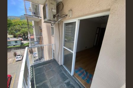 Apartamento à venda com 70m², 2 quartos e 1 vaga