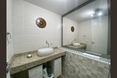 Apartamento à venda com 70m², 2 quartos e 1 vaga