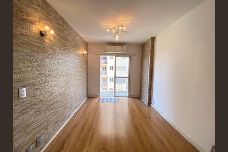 Apartamento à venda com 70m², 2 quartos e 1 vaga