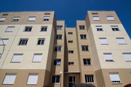 Apartamento à venda com 44m², 2 quartos e 1 vaga Apartamento à venda com 44m², 2 quartos e 1 vagaFachada do bloco