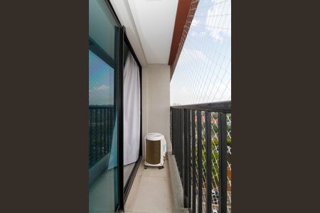 Varanda de kitnet/studio à venda com 1 quarto, 25m² em Pinheiros, São Paulo