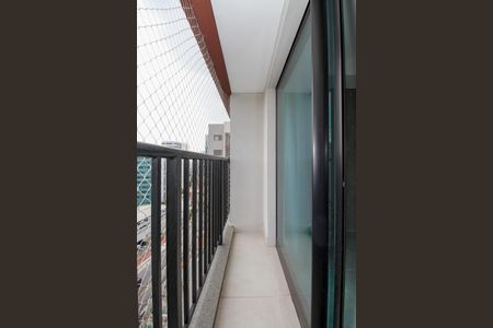 Varanda de kitnet/studio à venda com 1 quarto, 25m² em Pinheiros, São Paulo