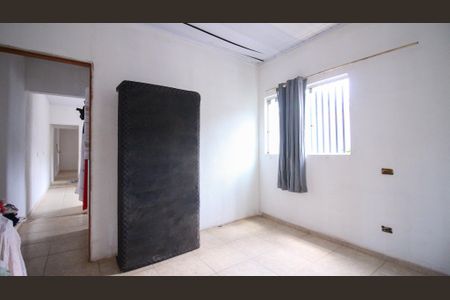 Quarto 2 de casa para alugar com 2 quartos, 85m² em Jardim Santa Teresinha, São Paulo