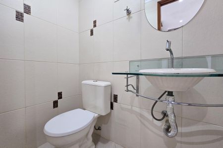 Casa de condomínio para alugar com 150m², 3 quartos e 3 vagas Casa de condomínio para alugar com 150m², 3 quartos e 3 vagasLavabo