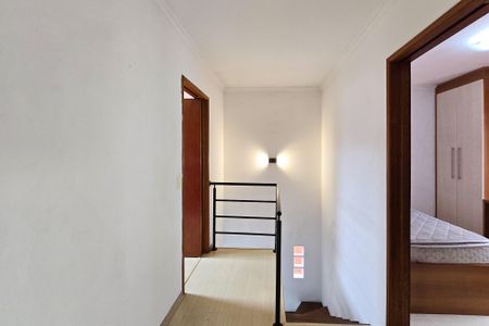 Casa de condomínio para alugar com 150m², 3 quartos e 3 vagas Casa de condomínio para alugar com 150m², 3 quartos e 3 vagasCorredor