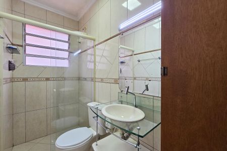 Casa de condomínio para alugar com 150m², 3 quartos e 3 vagas Casa de condomínio para alugar com 150m², 3 quartos e 3 vagasBanheiro Social