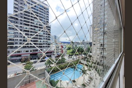 Apartamento à venda com 80m², 2 quartos e 2 vagasVaranda