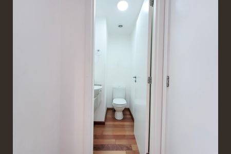 Banheiro de apartamento à venda com 2 quartos, 80m² em Bethaville I, Barueri