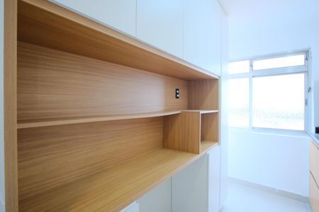 Apartamento à venda com 56m², 2 quartos e 1 vagaCozinha