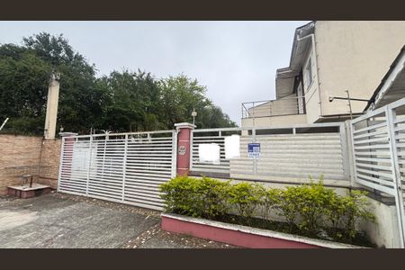 Casa de condomínio à venda com 144m², 4 quartos e 3 vagasFachada