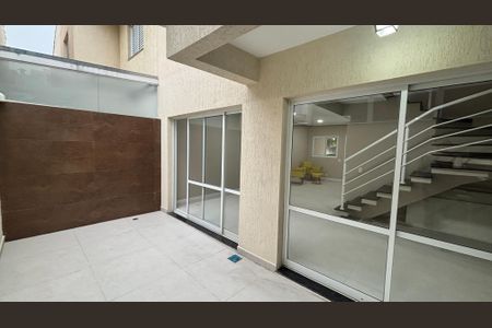 Casa de condomínio à venda com 144m², 4 quartos e 3 vagasVaranda Sala