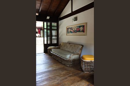 Casa de condomínio para alugar com 500m², 3 quartos e 3 vagas Casa de condomínio para alugar com 500m², 3 quartos e 3 vagasSala 3