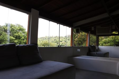 Casa de condomínio para alugar com 500m², 3 quartos e 3 vagas Casa de condomínio para alugar com 500m², 3 quartos e 3 vagasÁrea Gourmet