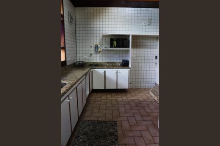 Casa de condomínio para alugar com 500m², 3 quartos e 3 vagas Casa de condomínio para alugar com 500m², 3 quartos e 3 vagasCozinha