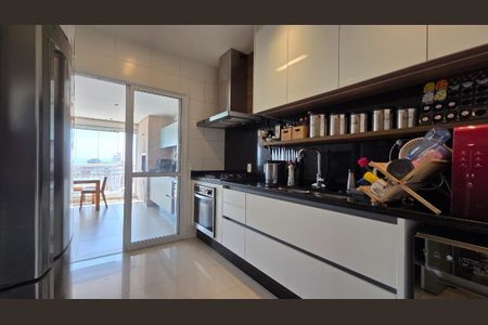 Apartamento à venda com 201m², 4 quartos e 4 vagas