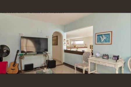 Casa à venda com 4 quartos, 365m² em Jardim Morumbi, São Paulo