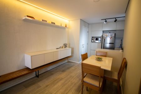 Apartamento à venda com 69m², 2 quartos e 1 vaga Apartamento à venda com 69m², 2 quartos e 1 vagaSala de Jantar