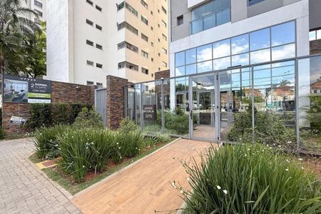 Apartamento à venda com 69m², 2 quartos e 1 vaga Apartamento à venda com 69m², 2 quartos e 1 vagaFachada e portaria