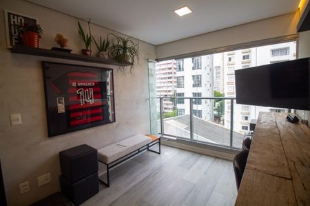 Apartamento à venda com 69m², 2 quartos e 1 vaga Apartamento à venda com 69m², 2 quartos e 1 vagaVaranda